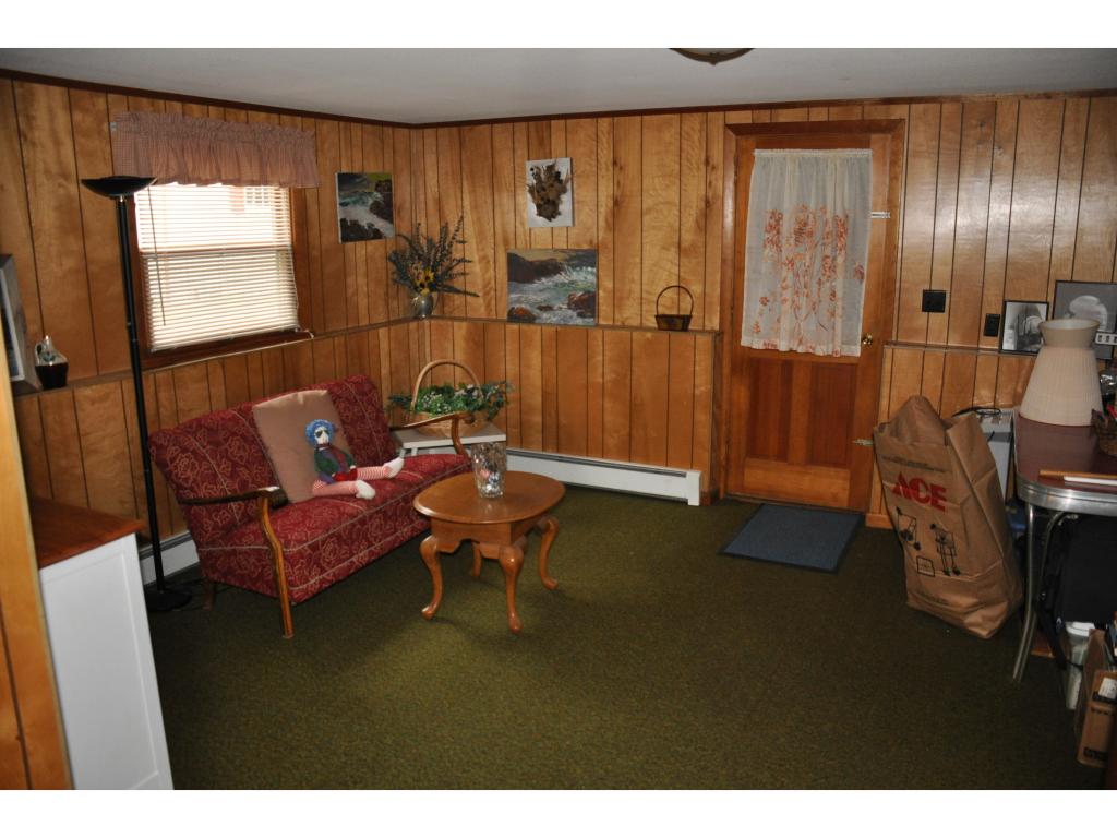 109 Pembroke Road Concord, NH 03301 - Photo 8 of 11 Gallery Image 8