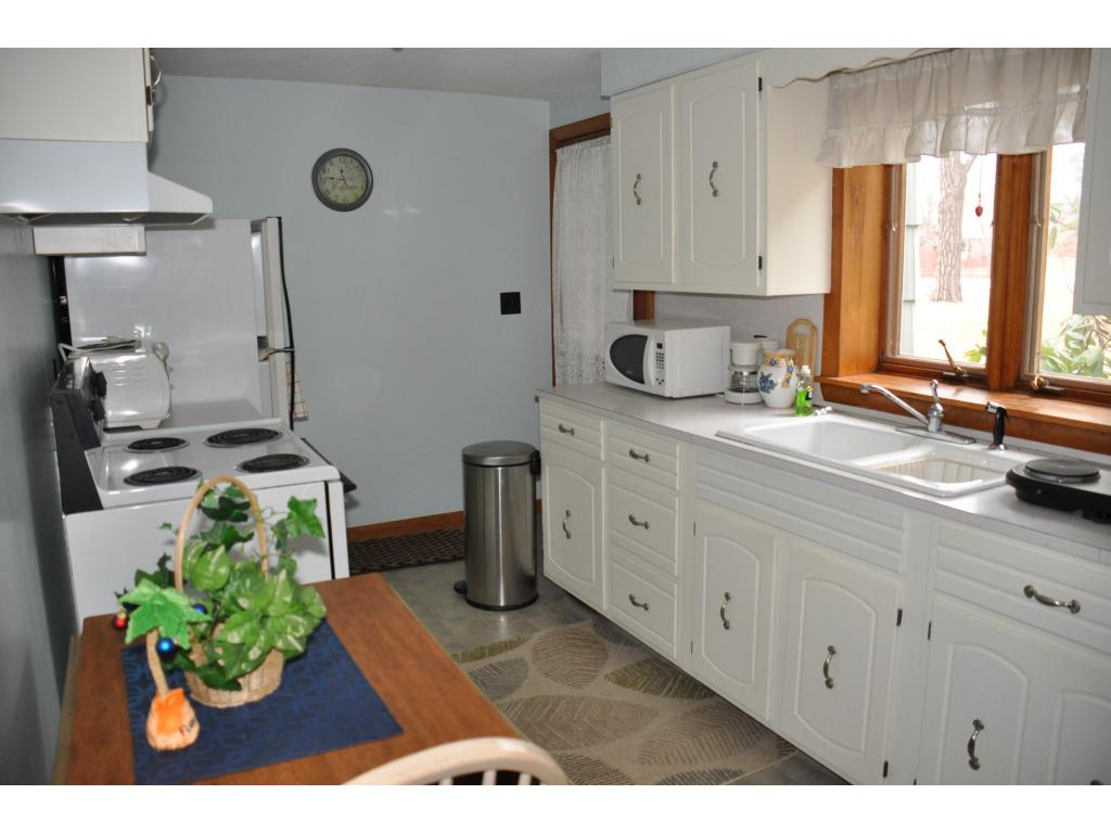 109 Pembroke Road Concord, NH 03301 - Photo 9 of 11 Gallery Image 9