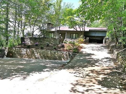 261 Rattlesnake Hollow Road Gatlinburg, TN 37738 - Photo 6 of 10