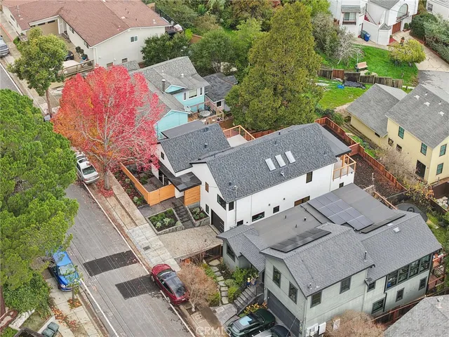 $2,300,000 | 526 Klamath Street, Brisbane, CA 94005