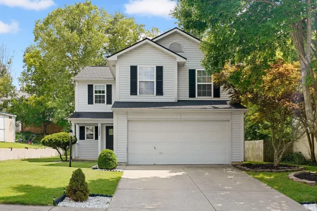 $2,000 | 1507 West Edinburgh Bend, Bloomington, IN 47403