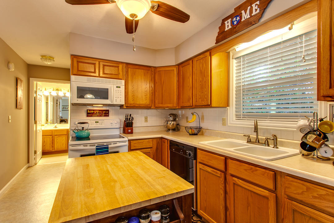 425 East Norris Point Road La Follette, TN 37766 - Photo 11 of 32 20190416160313707881000000-o