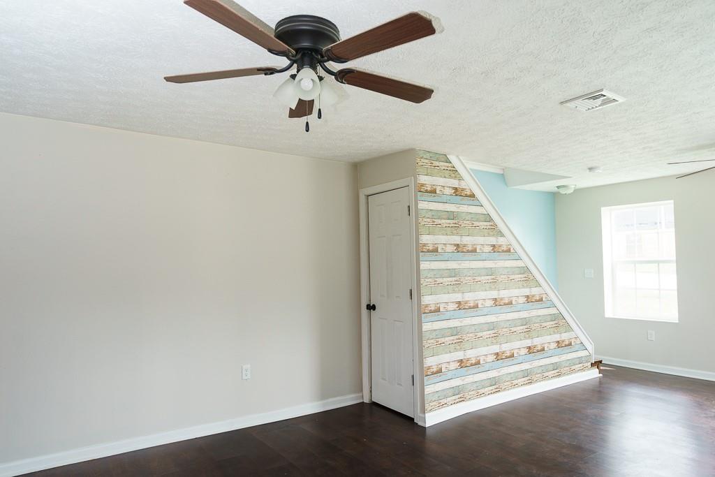 5 Maple Street Joffre, PA 15053 - Photo 8 of 24 Gallery Image 8