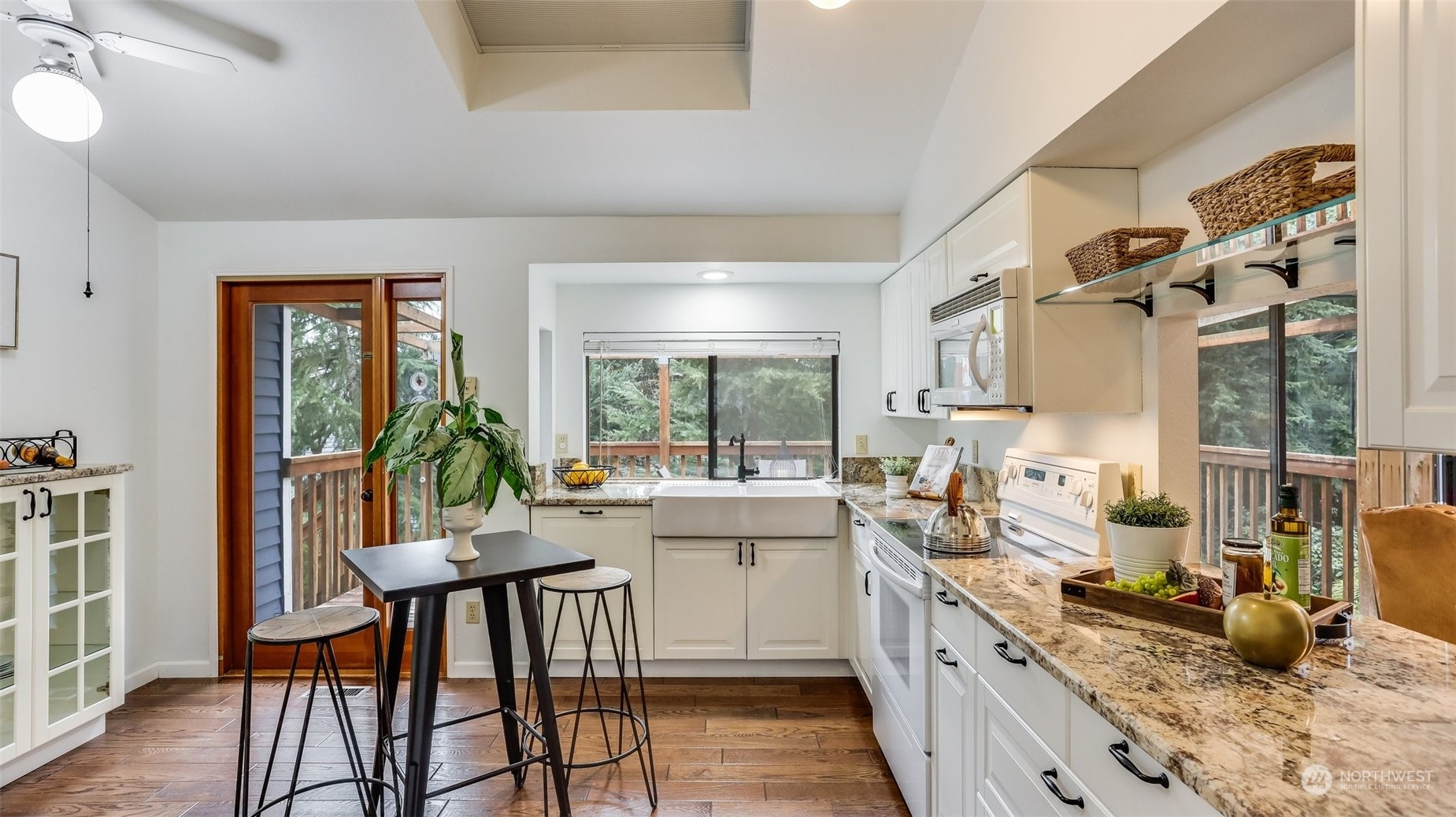 17811 163rd Place Southeast Renton, WA 98058 - Photo 10 of 39 Gallery Image 10
