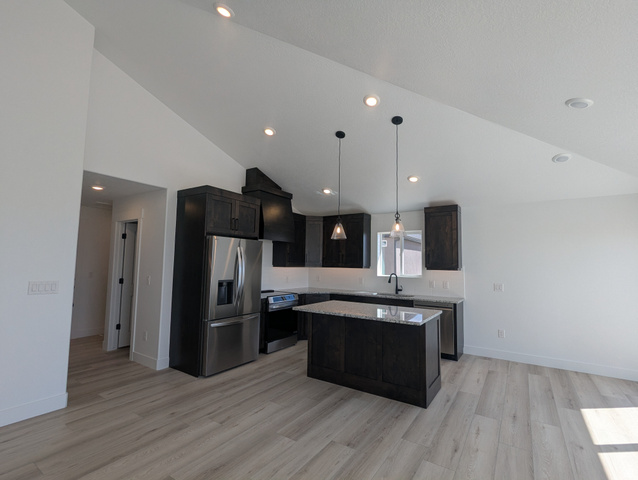 1849 Mantle Way, Unit 404 Tooele, UT 84074 - Photo 6 of 14