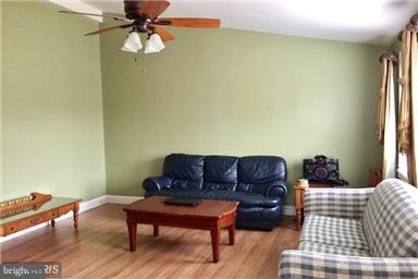 104 Laburnum Road Edgewood, MD 21040 - Photo 3 of 18 Living Room