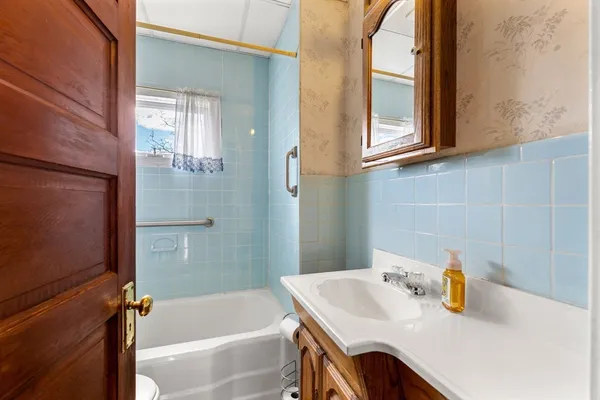 $699,900 | 7 Oliver Street, Salem, MA 01970