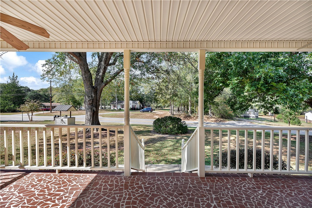 530 Porter Road Pendleton, SC 29670 - Photo 2 of 30