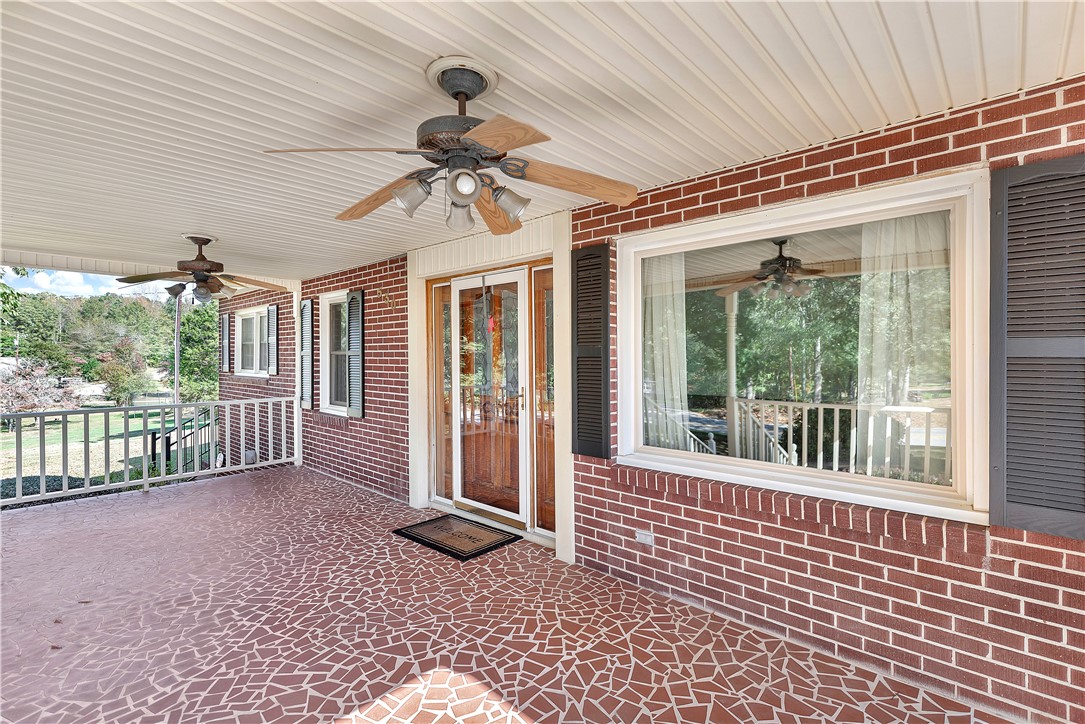 530 Porter Road Pendleton, SC 29670 - Photo 3 of 30