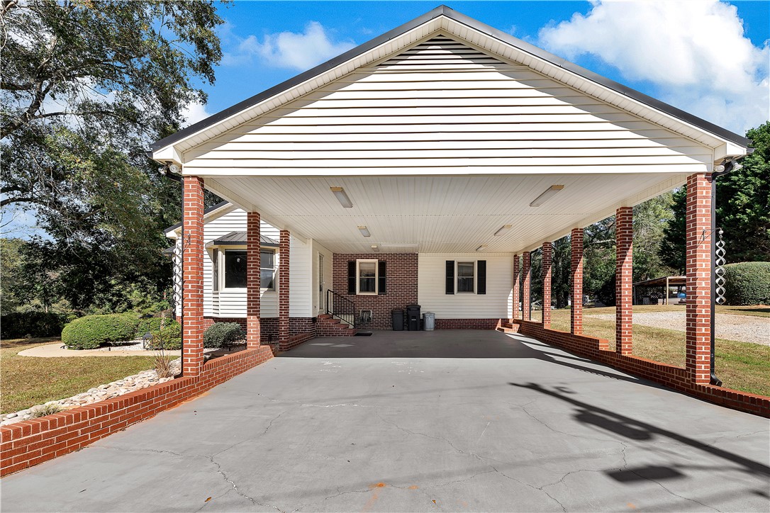 530 Porter Road Pendleton, SC 29670 - Photo 4 of 30