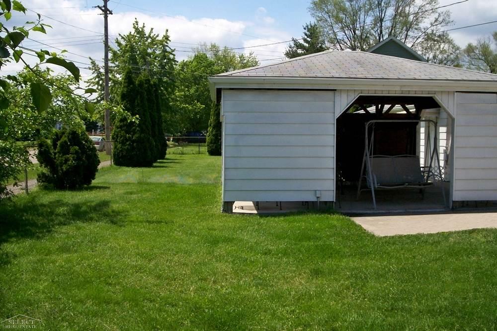 25307 Peter Kaltz Road Warren, MI 48091 - Photo 5 of 18 31321948-4.JPG