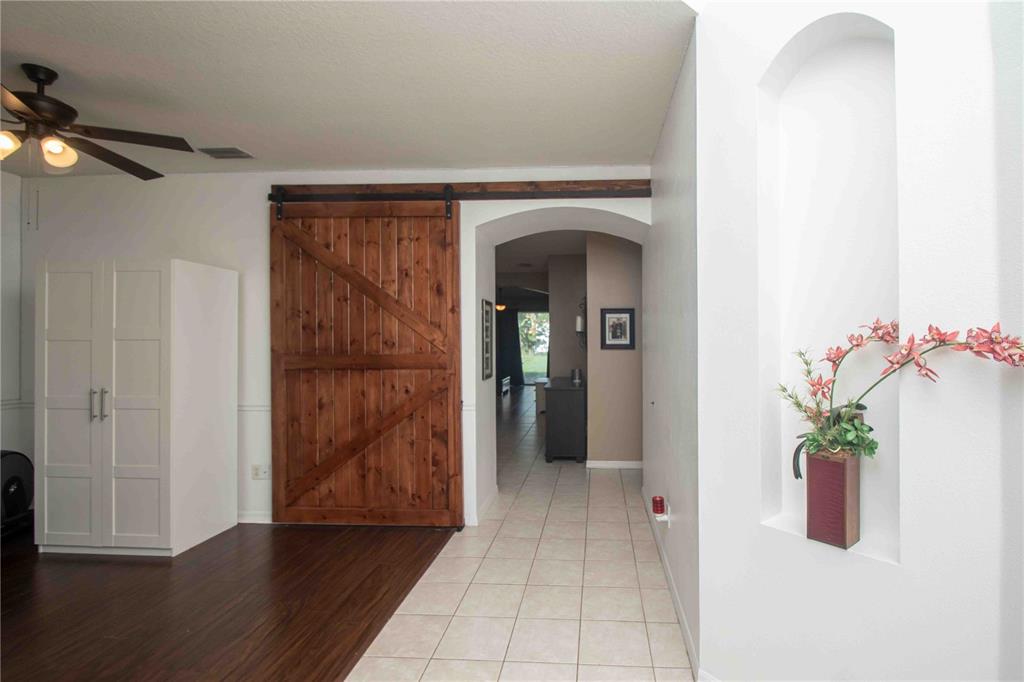 269 Fairmont Drive Spring Hill, FL 34609 - Photo 5 of 32 a view of hallway with seating area