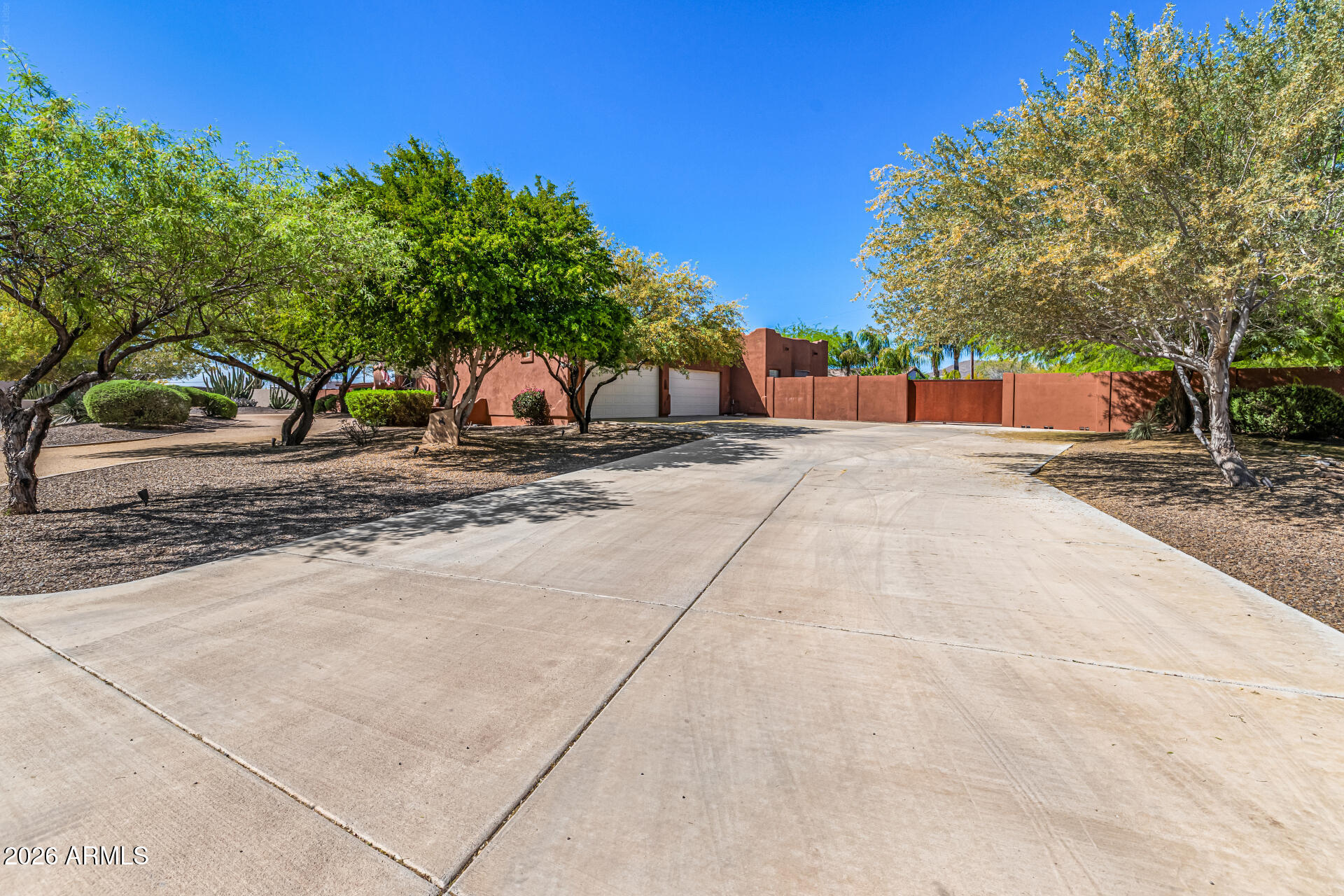 2324 La Verna Way Phoenix, AZ 85086 - Photo 8 of 79 07-La Verna