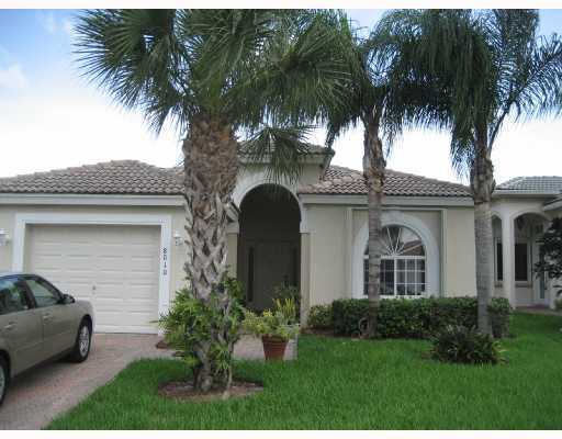 8010 Bellafiore Way Boynton Beach, FL 33472 - Photo 1 of 10 Primary Photo