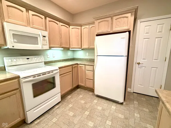 $255,000 | 486 Glenview Drive, Greencastle, IN 46135
