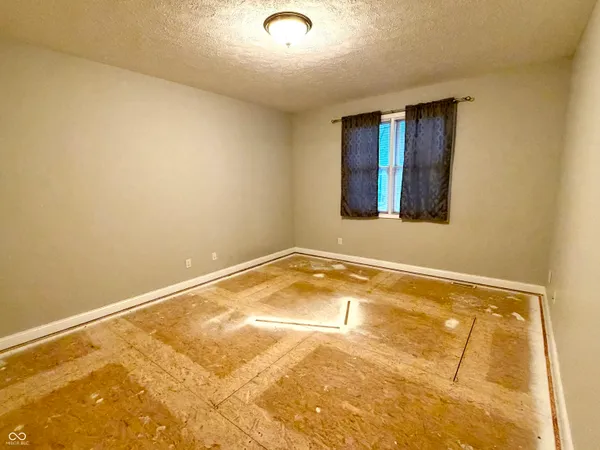 $269,000 | 486 Glenview Drive, Greencastle, IN 46135