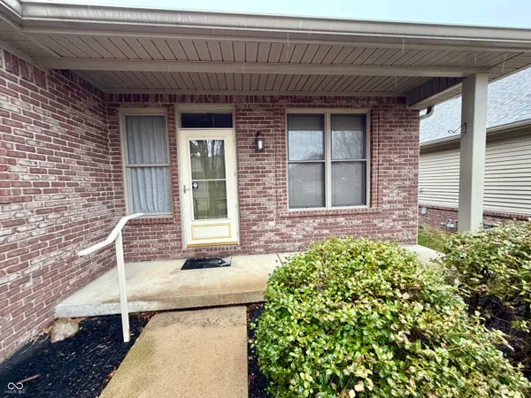 $269,000 | 486 Glenview Drive, Greencastle, IN 46135