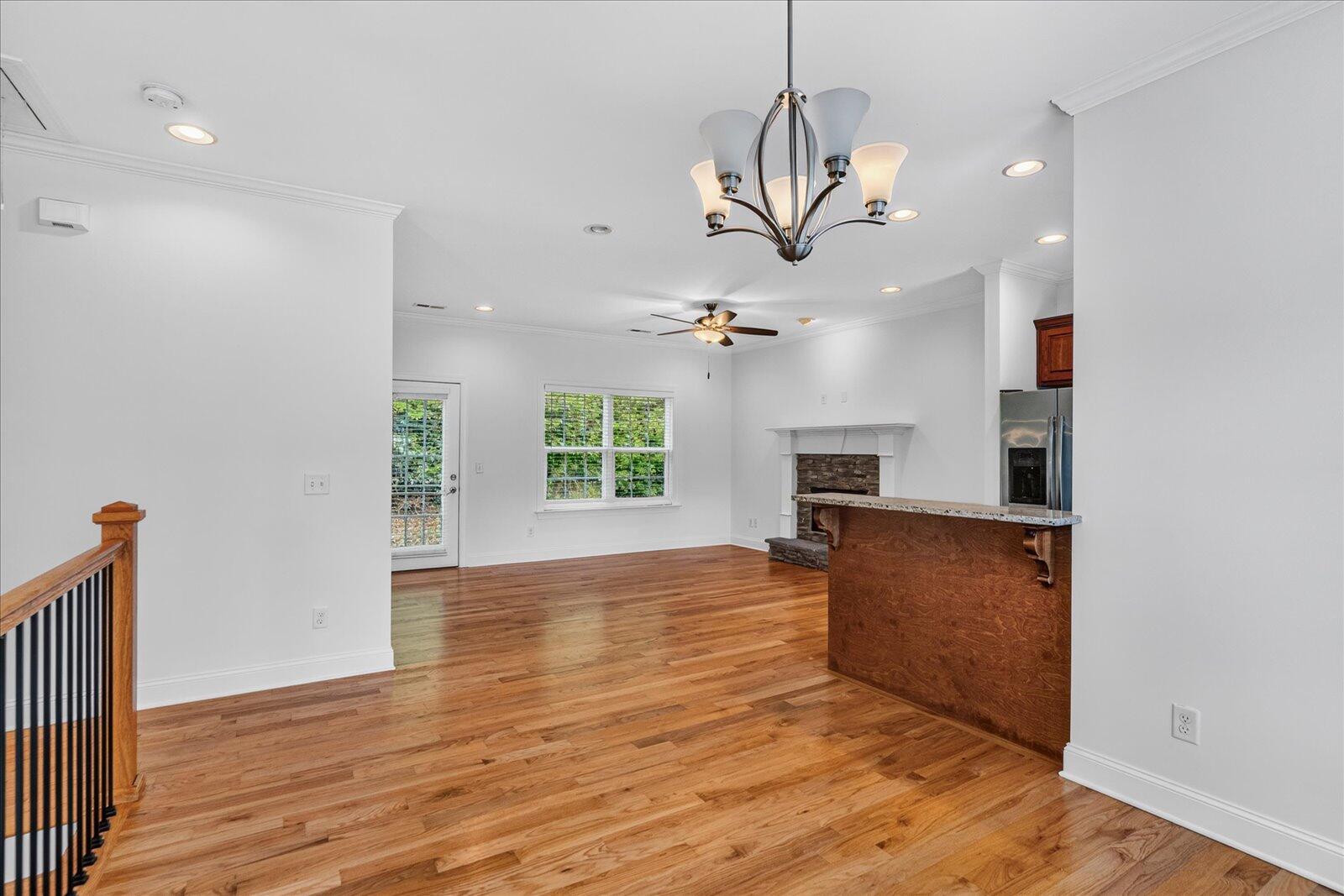 816 Altamont Road Chattanooga, TN 37415 - Photo 8 of 37 06-816 Altamont-6