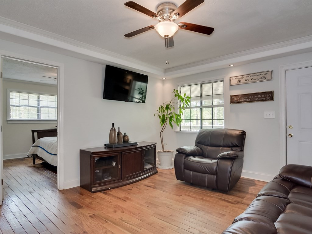 472 Cadle Crossing Road Windsor, SC 29856 - Photo 7 of 20