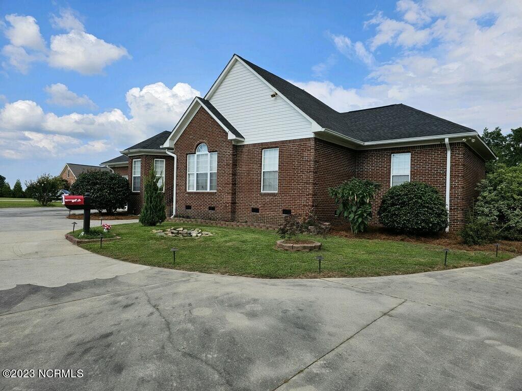 1034 West Carthage Road Lumberton, NC 28360 - Photo 2 of 31 123_1-1