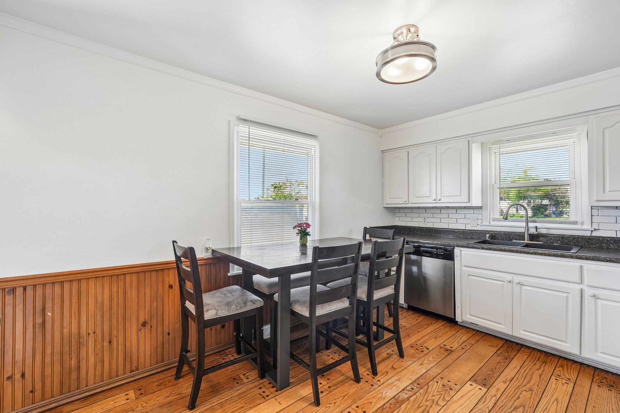 3940 Lasalle Street Racine, WI 53402 - Photo 11 of 37 Dining Area