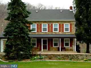 3570 Lower Saucon Road Hellertown, PA 18055 - Photo 2 of 6 Gallery Image 2