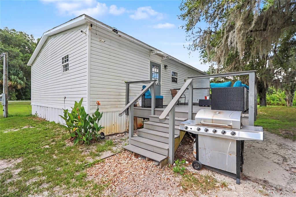 5435 Northeast 153rd Place Road Citra, FL 32113 - Photo 6 of 40