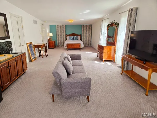 $970,000 | 1815 Lafayette Avenue, St. Louis, MO 63104