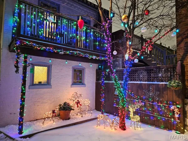 $970,000 | 1815 Lafayette Avenue, St. Louis, MO 63104