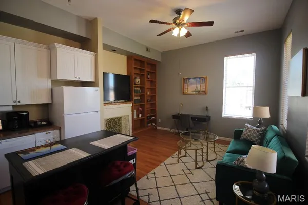 $970,000 | 1815 Lafayette Avenue, St. Louis, MO 63104