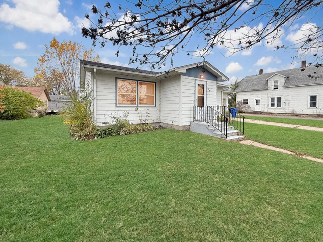 $89,900 | 409 3rd Street, Madison, MN 56256