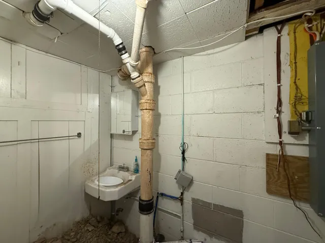 $89,900 | 409 3rd Street, Madison, MN 56256