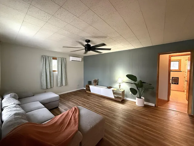 $89,900 | 409 3rd Street, Madison, MN 56256