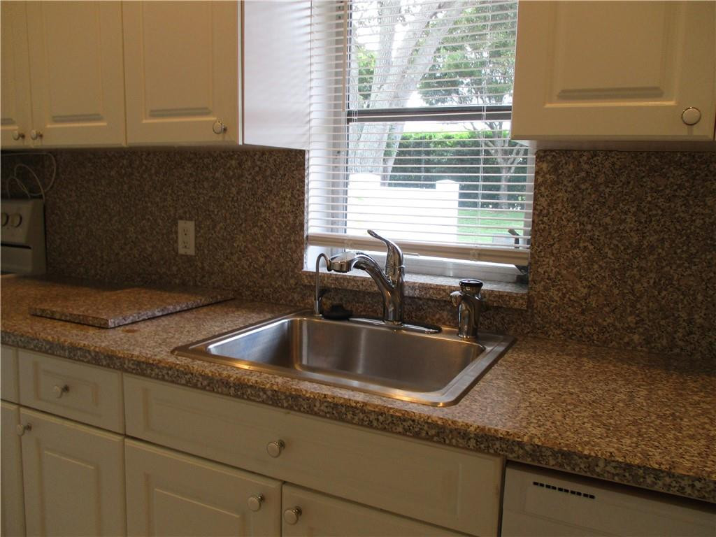 8897 Echo Lane, Unit D Boca Raton, FL 33496 - Photo 4 of 32 Renovated kitchen