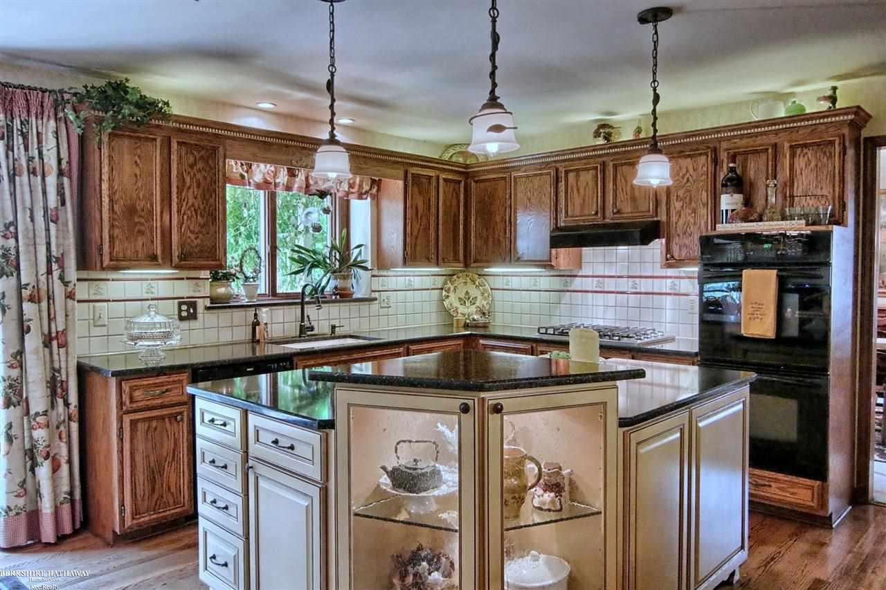 1749 Old Homestead Drive Rochester Hills, MI 48306 - Photo 25 of 43