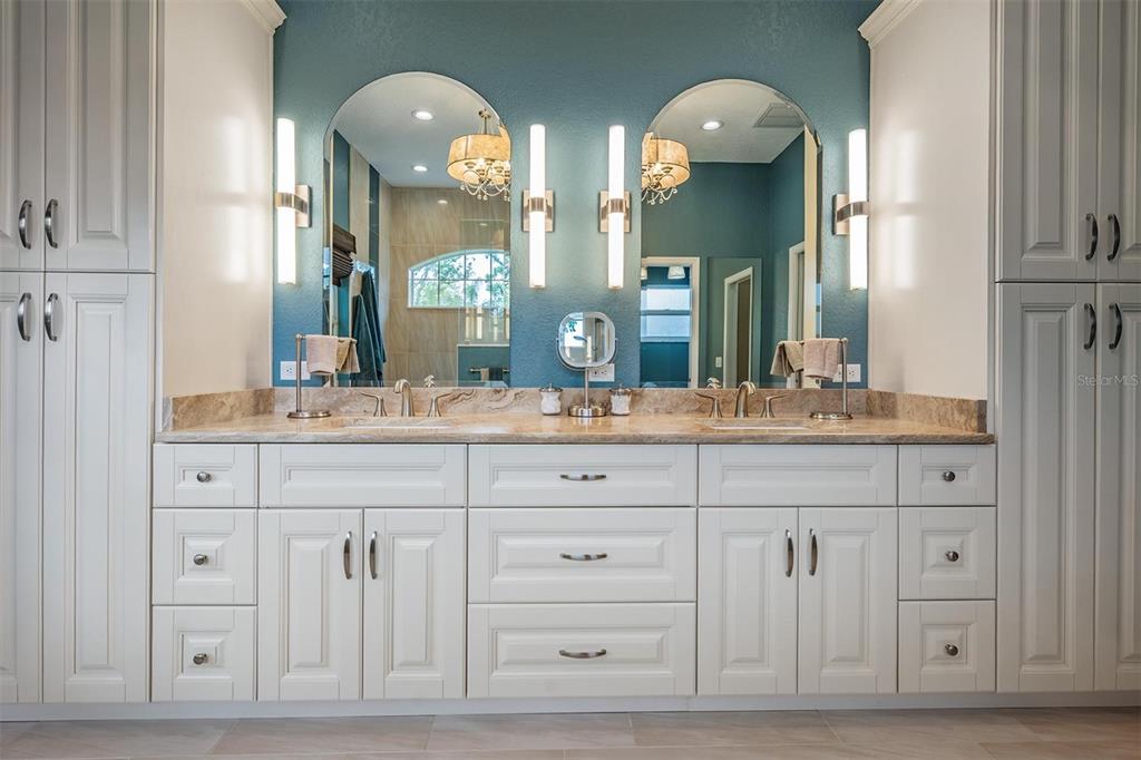 2905 Manor Ridge Place Valrico, FL 33596 - Photo 28 of 47 Gallery Image 28