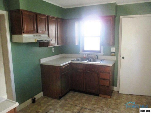 156 George Street Findlay, OH 45840 - Photo 8 of 13 Photo 8