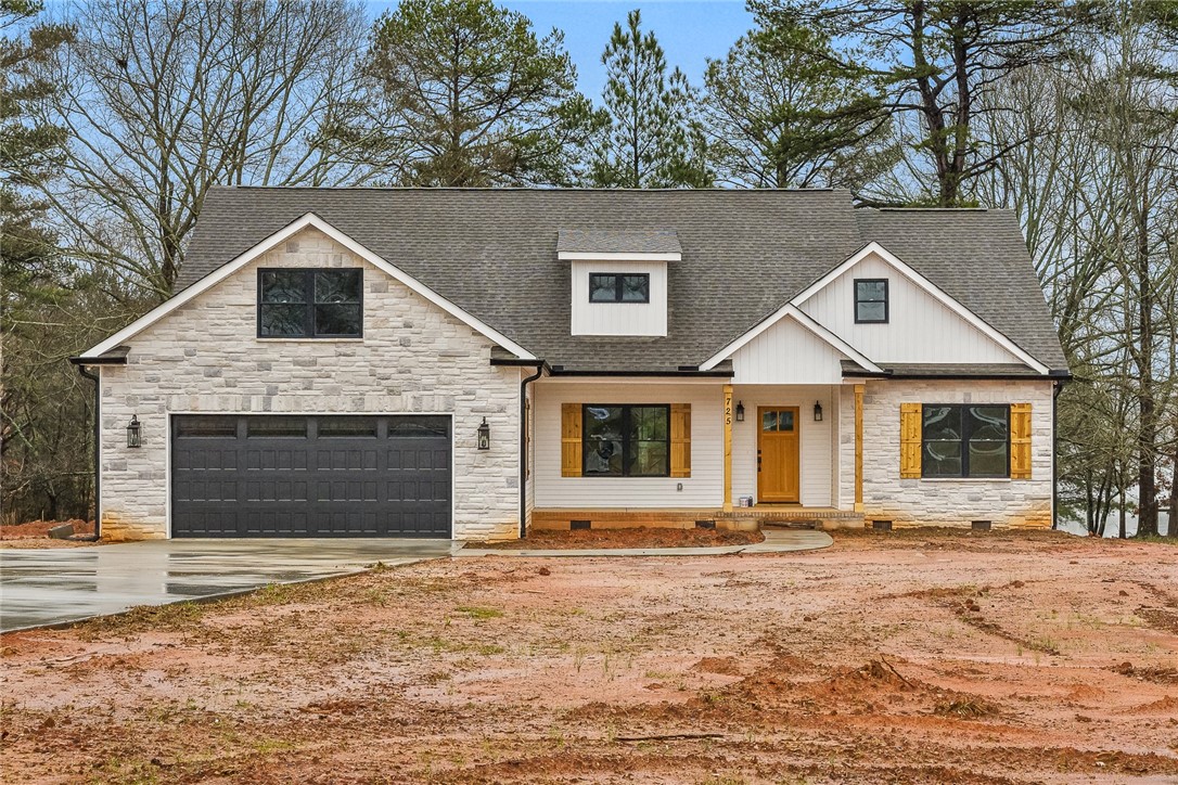 725 Coneross Creek Road Seneca, SC 29678 - Photo 3 of 44 Gallery Image 3