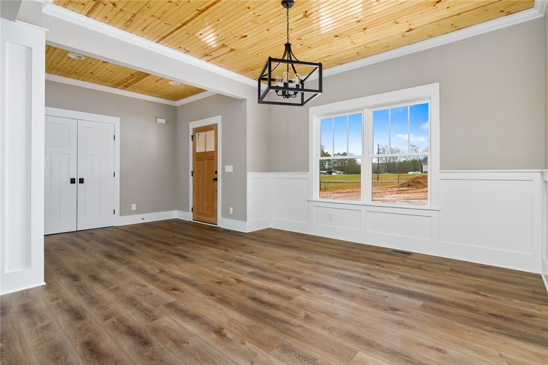 725 Coneross Creek Road Seneca, SC 29678 - Photo 6 of 44 Gallery Image 6