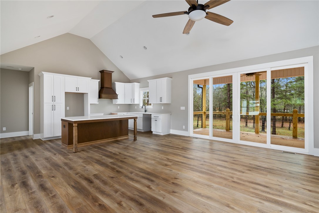 725 Coneross Creek Road Seneca, SC 29678 - Photo 7 of 44 Gallery Image 7