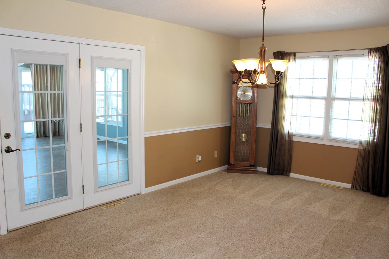 7629 White Oak Road Clinton, IL 61727 - Photo 30 of 47 a view of an empty room with a window