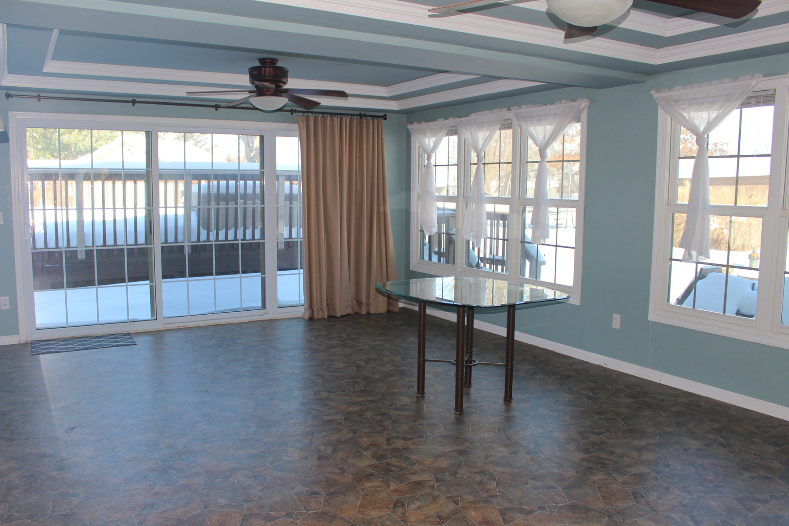 7629 White Oak Road Clinton, IL 61727 - Photo 31 of 47 a view of an empty room with a window