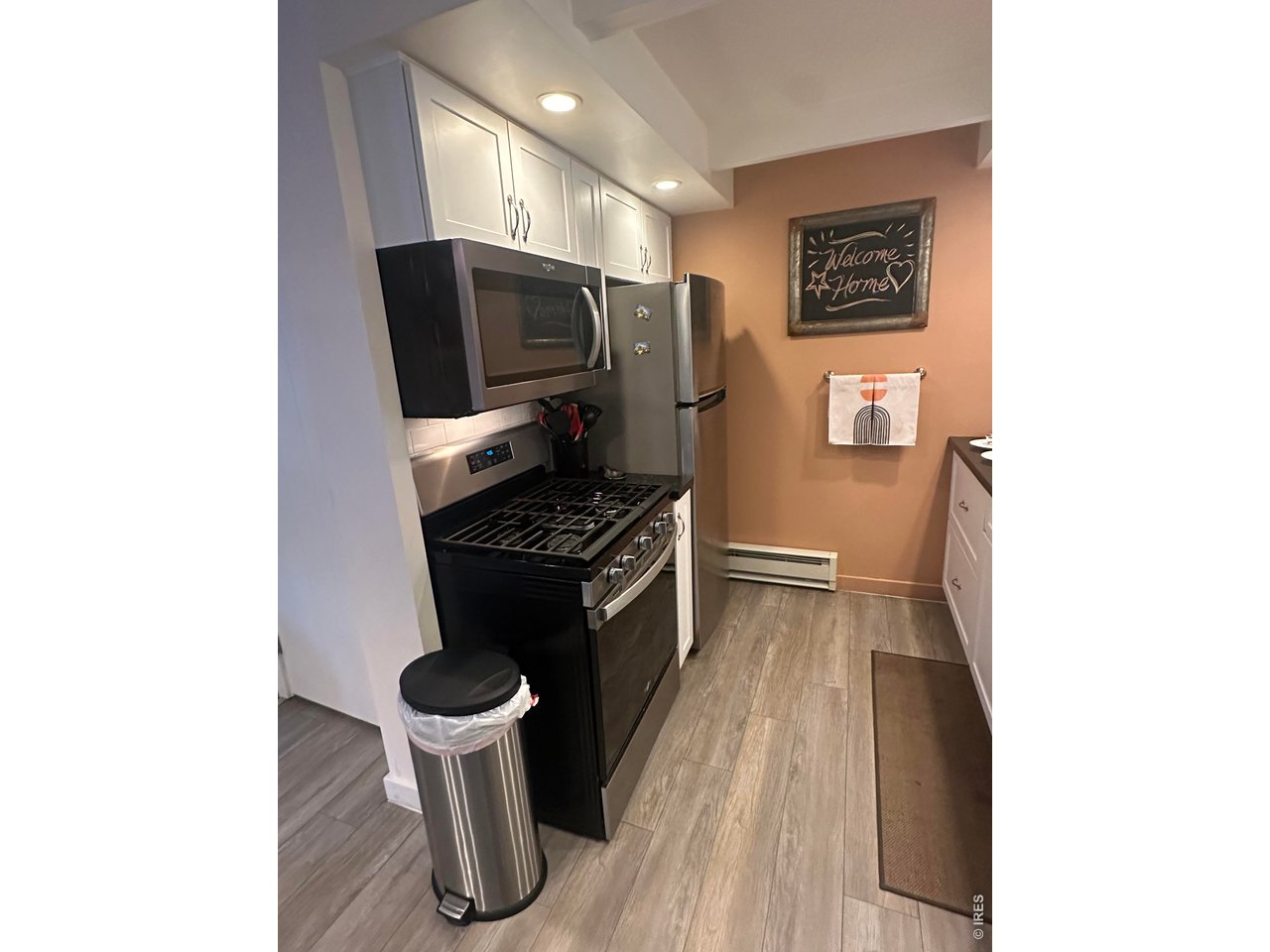 820 Riverside Drive Estes Park, CO 80517 - Photo 15 of 43 Gas Stove and newer appliances