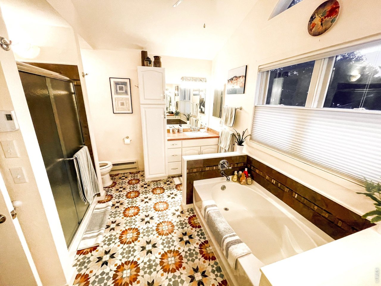 820 Riverside Drive Estes Park, CO 80517 - Photo 28 of 43 Primary luxury bath