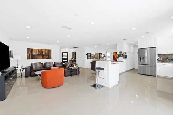 $1,450,000 | 420 Southeast 13th Avenue, Pompano Beach, FL 33060