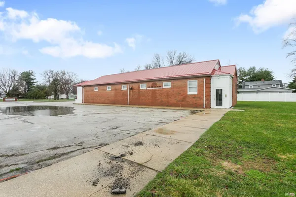 $149,900 | 110 North Pine Street, Osceola, IN 46561