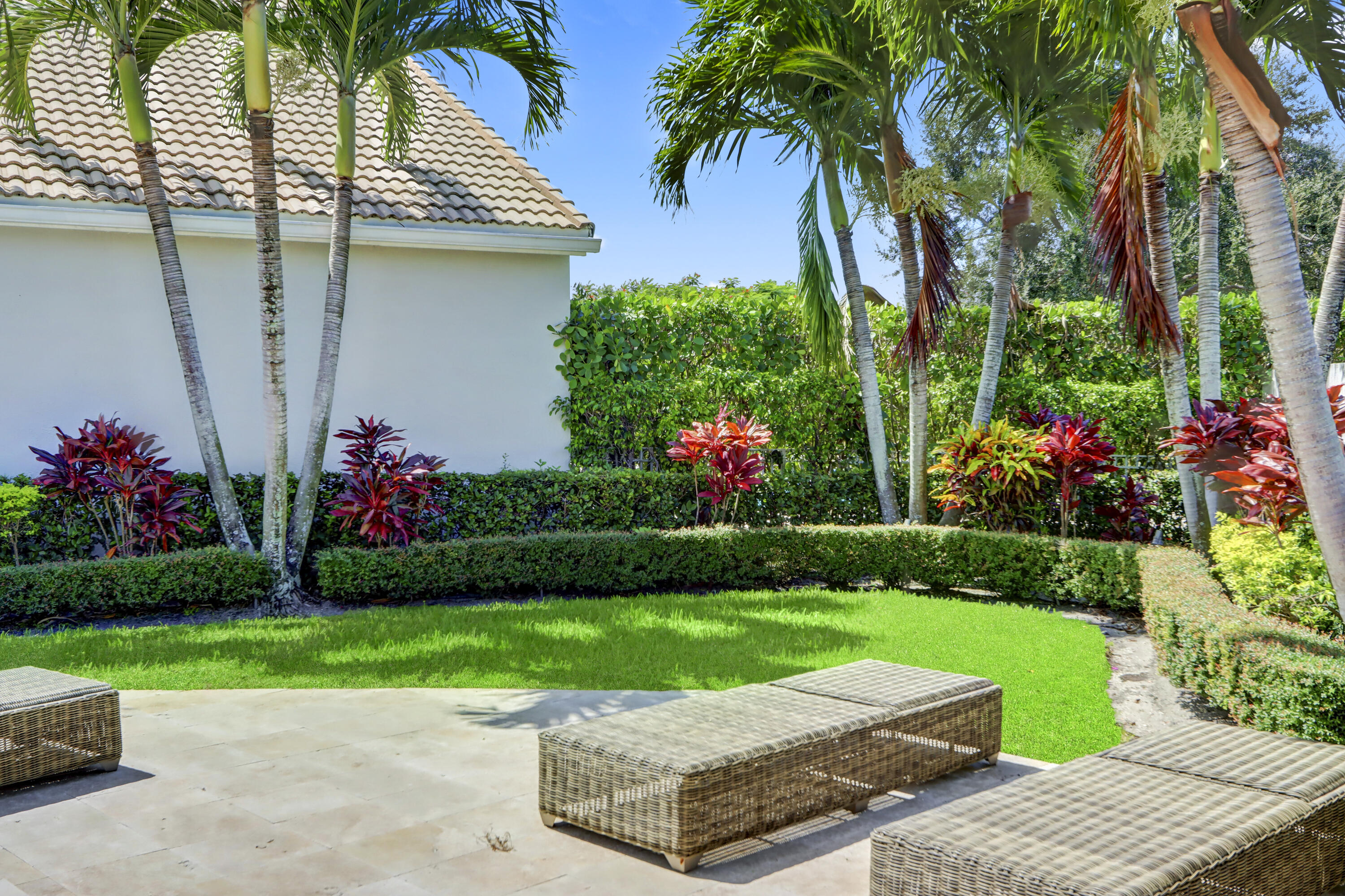 3383 Northwest 53rd Circle Boca Raton, FL 33496 - Photo 23 of 23 28 Grassy Area
