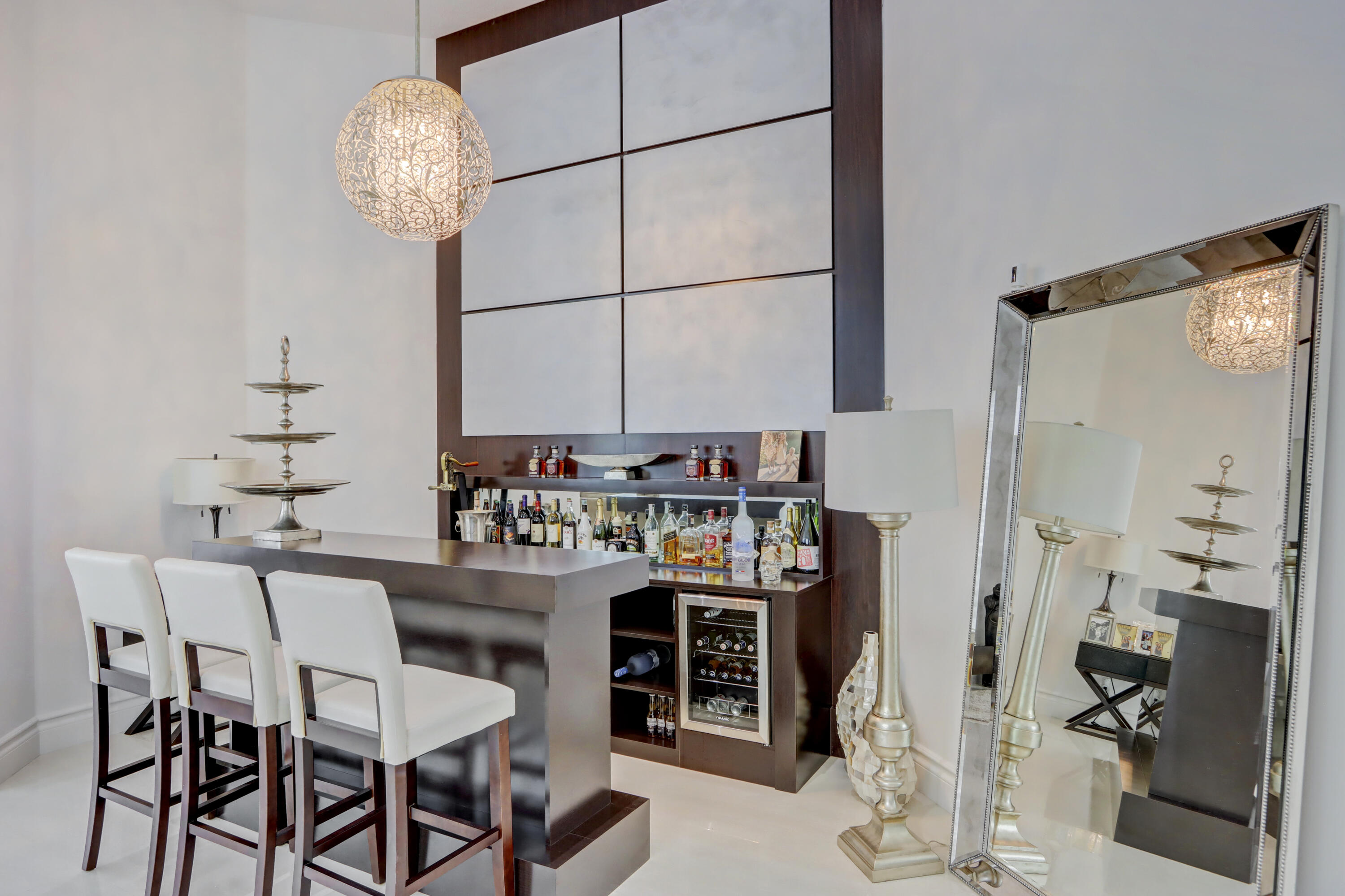 3383 Northwest 53rd Circle Boca Raton, FL 33496 - Photo 5 of 23 Wet Bar