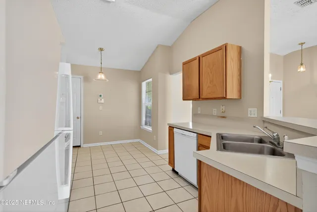 $1,995 | 13269 Pacemaker Drive, Jacksonville, FL 32225