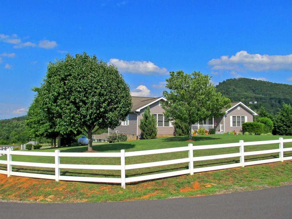113 Amaryllis Road Newport, TN 37821 - Photo 4 of 36 Photo 4